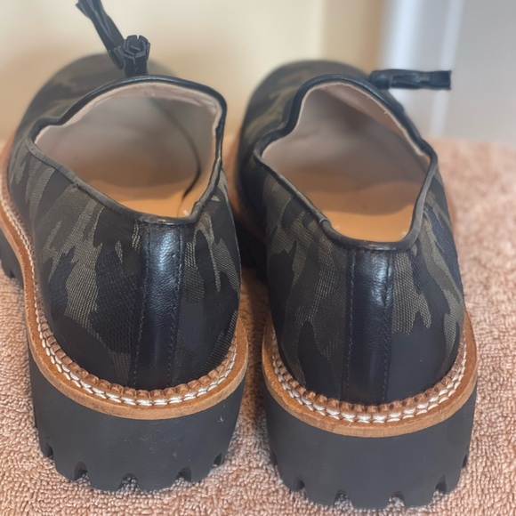 Black and Brown Suede Loafers with Tassels - Picture 3 of 5